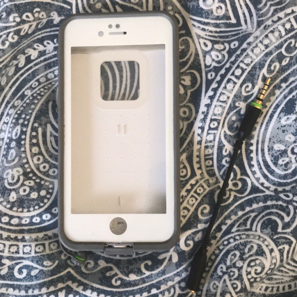 IPhone 7 lifeproof case